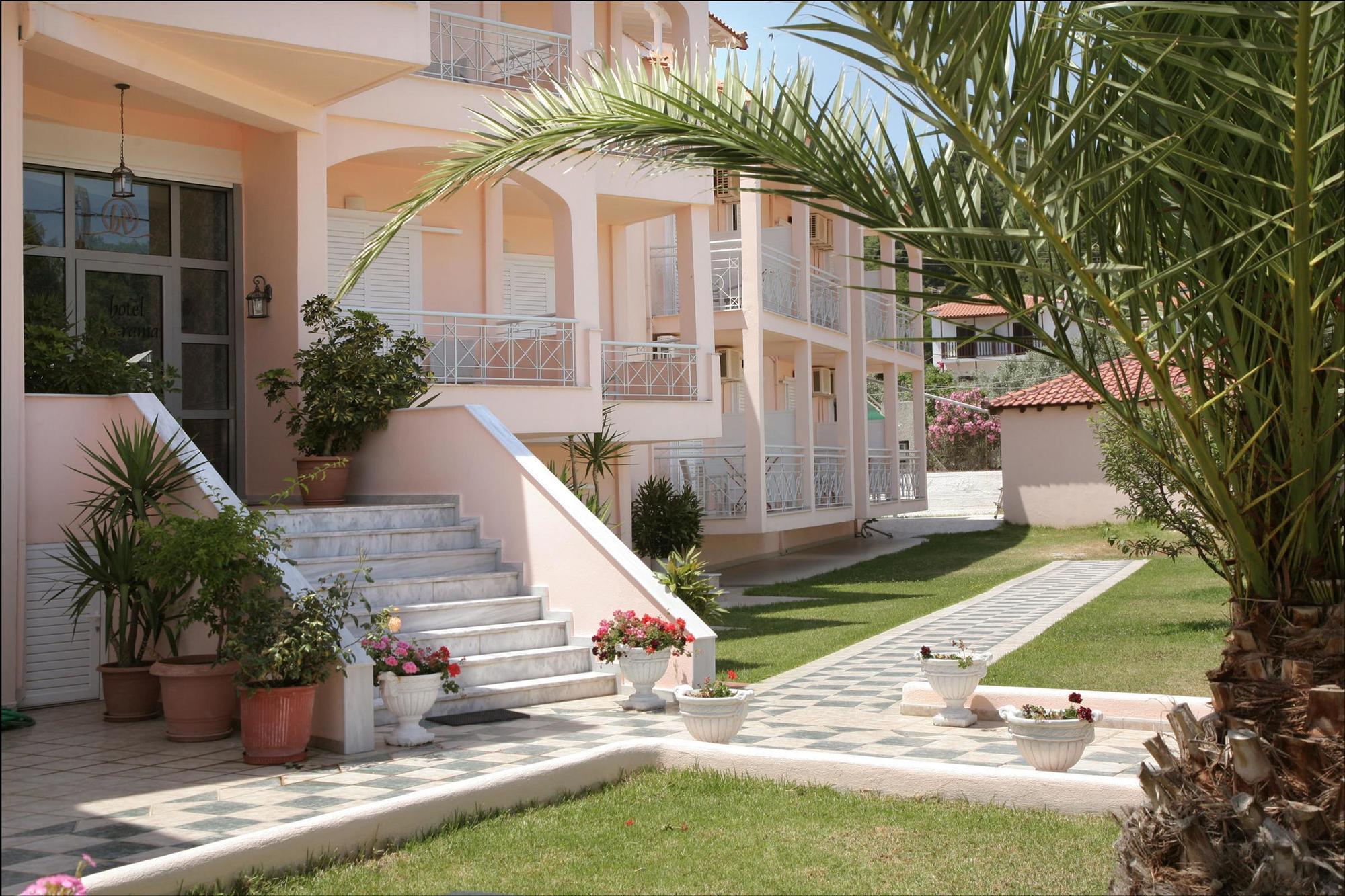 Panorama Hotel Koukounaries Luaran gambar